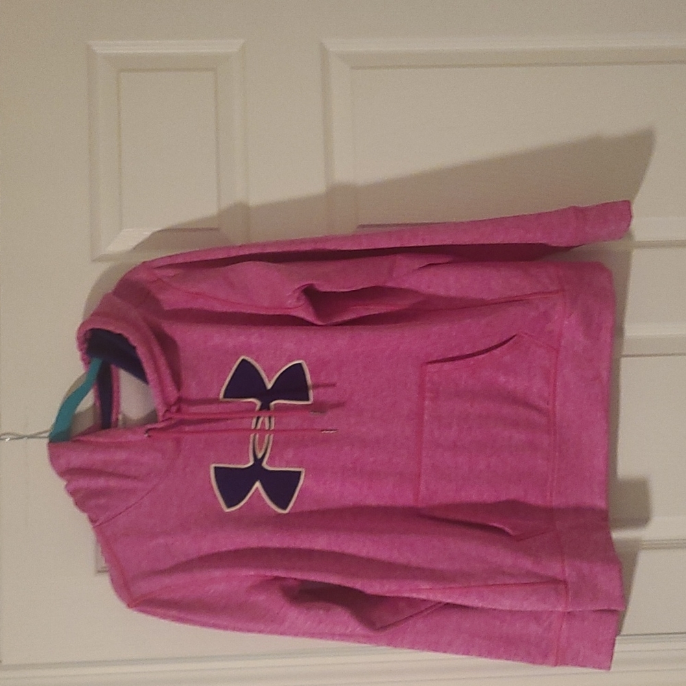 Under Armour pink sweatshirt